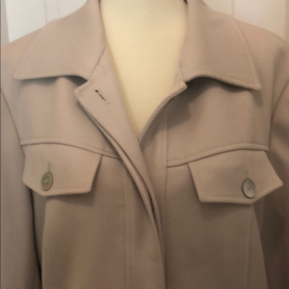 Lafayette 148 New York beige pearl button jacket - Picture 5 of 8